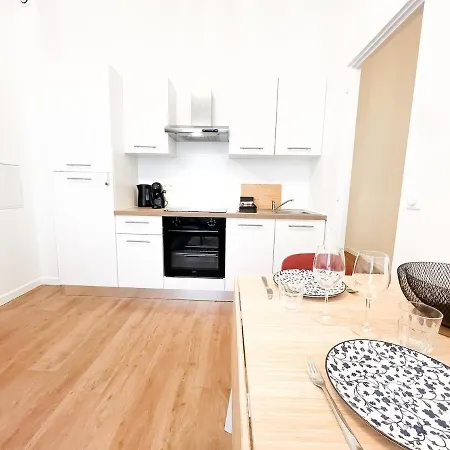 Le Pivoine Du Commando, 100m Et Proche Gare