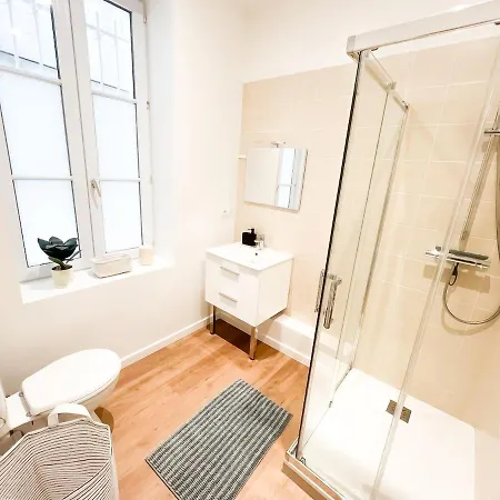 Le Pivoine Du Commando, 100m Et Proche Gare Appartement