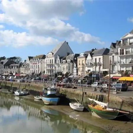 Le Pivoine Du Commando, 100m Et Proche Gare Saint-Nazaire (Loire-Atlantique)